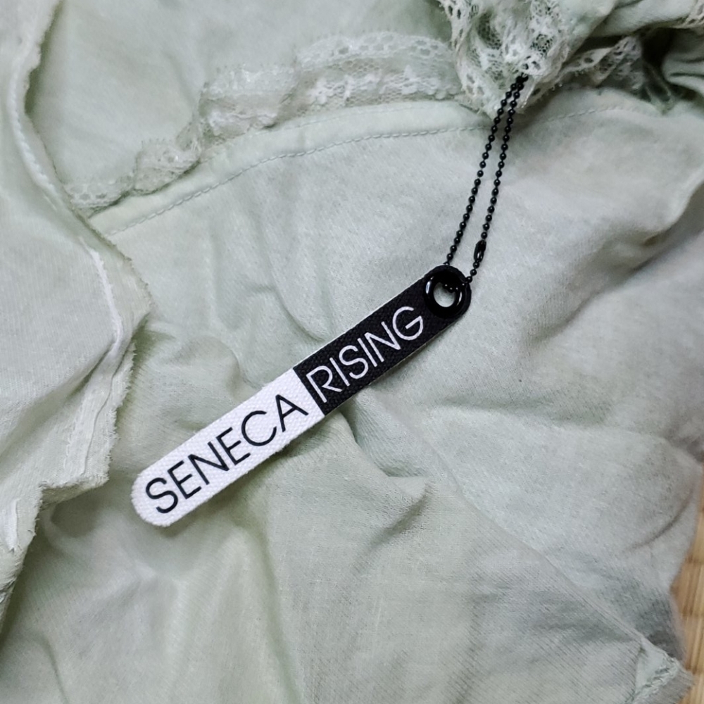 Seneca Rising Snap Front V-Neck Peasant Top - Picture 7 of 10